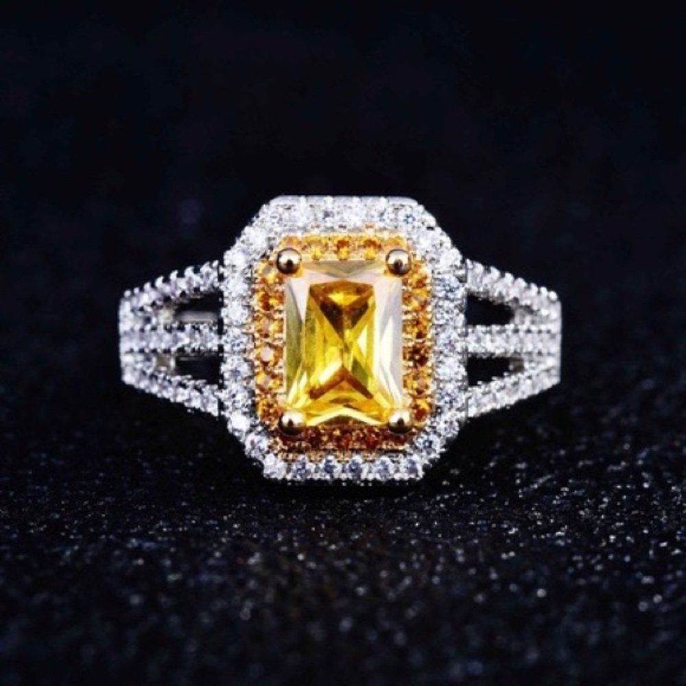 Gorgeous Yellow Rhinestone Square Adjustable Ring